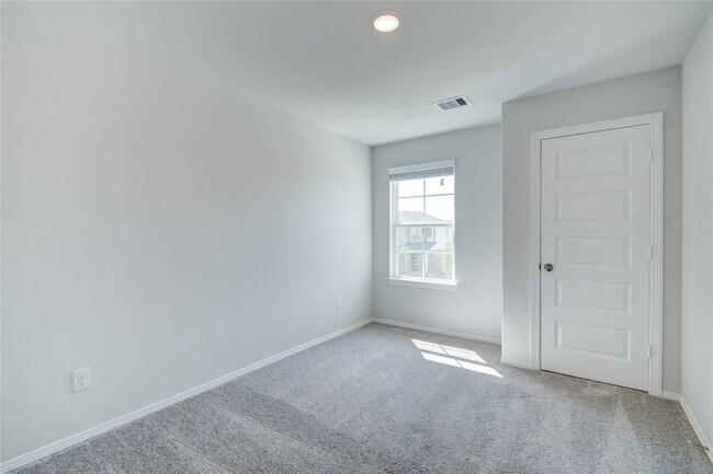 Building Photo - 5722 Fresh View Ct