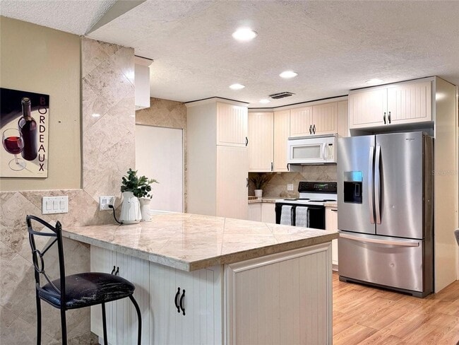 Building Photo - 1135 Colony Arms Dr