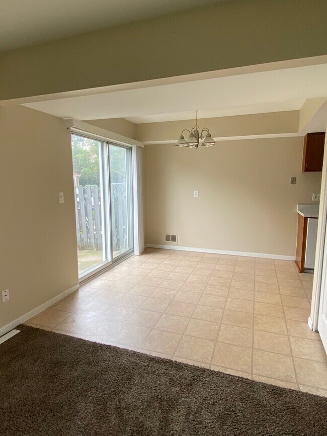 Building Photo - 34106 Garfield Cir
