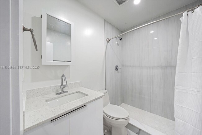 Building Photo - 4670 NW 5th St