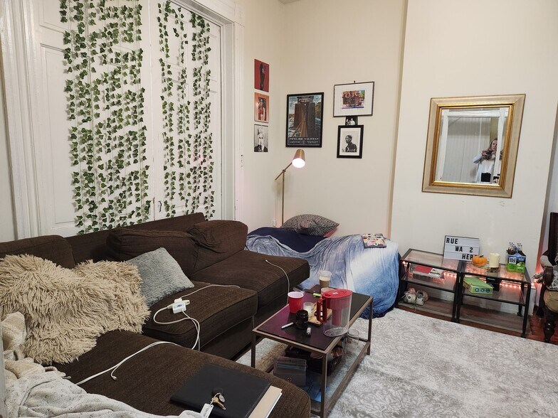 Building Photo - 1212 West Cary St