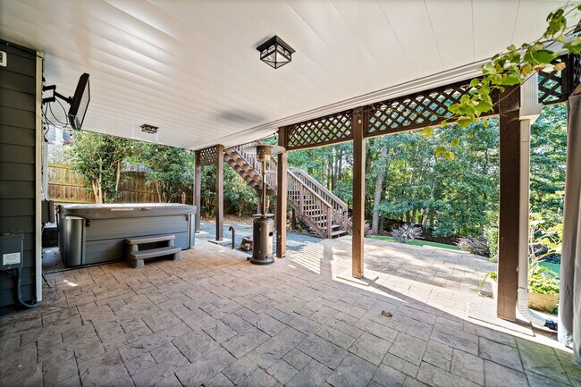 Building Photo - 521 Wooded Mountain Trail