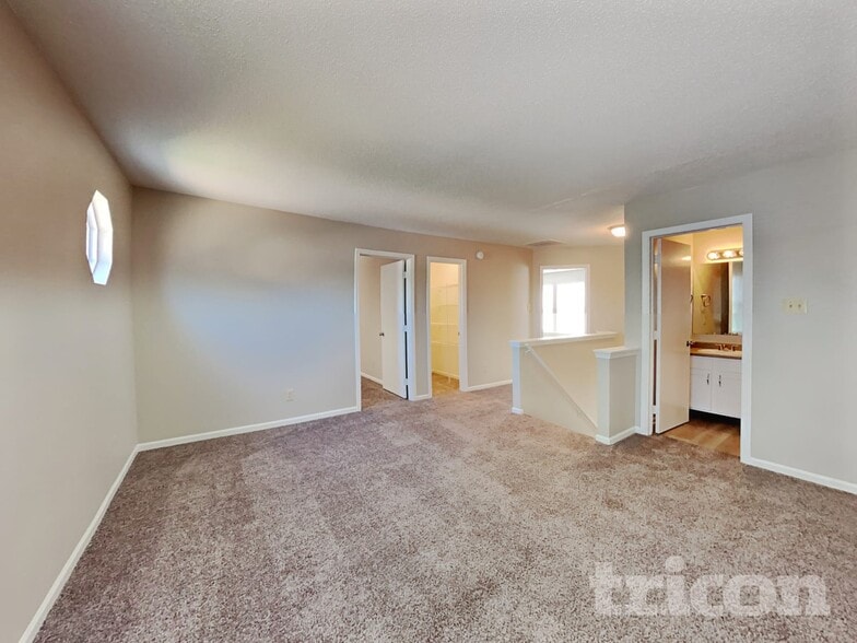 Building Photo - 7771 Mistflower Ln