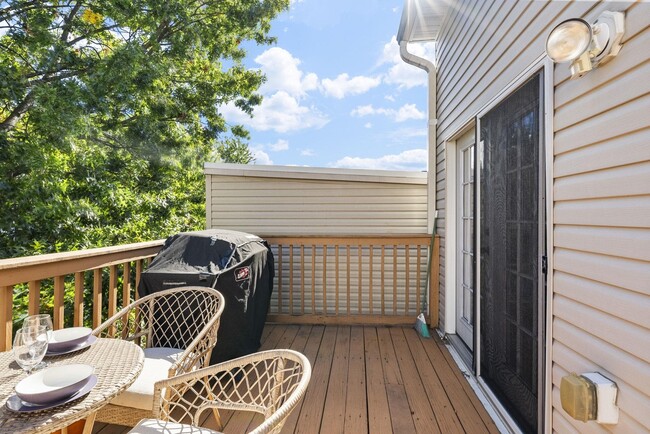 Building Photo - 258 NEW YORK Ave