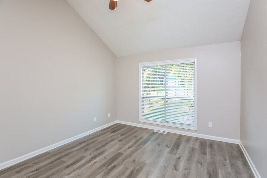 Building Photo - 5965 Tallant Dr