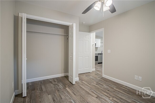 Building Photo - 22 Nelson St