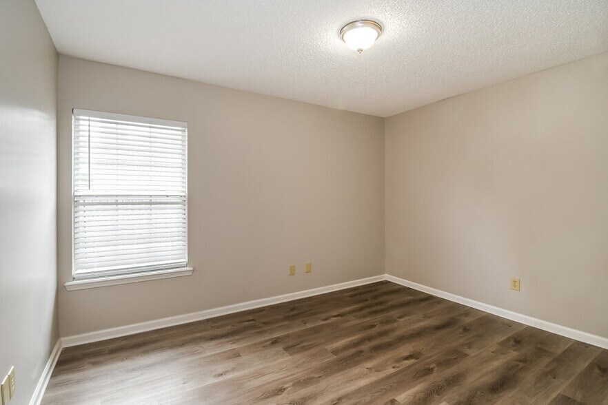 Building Photo - 509 Fallen Timbers Dr