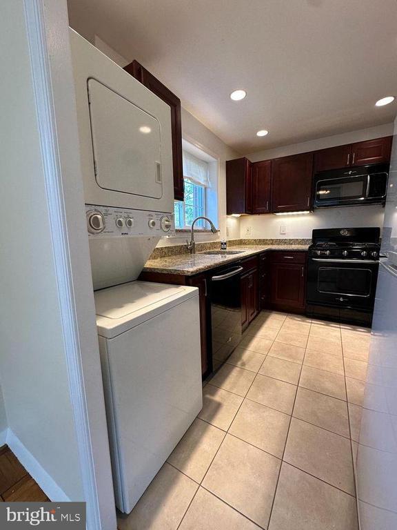 Building Photo - 1603 Fitzgerald Ln