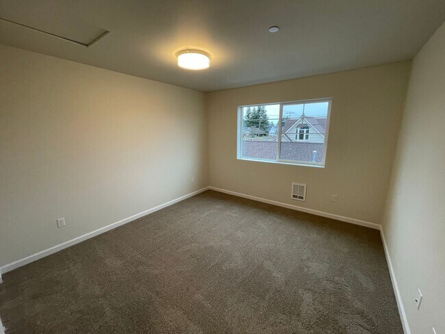 Building Photo - 1220 19th St