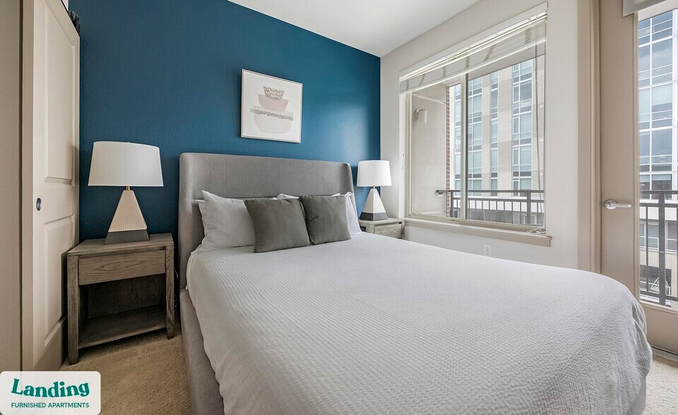 Building Photo - 1550 N Raleigh St