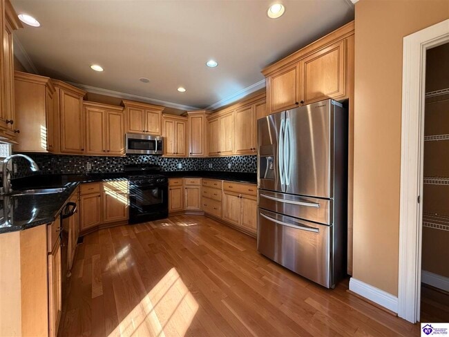 Building Photo - 107 Rhinestone Ct