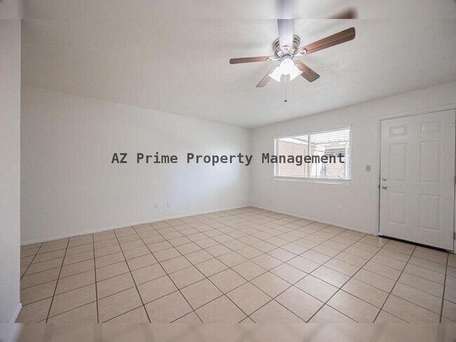 Building Photo - 7126 N 19th Ave