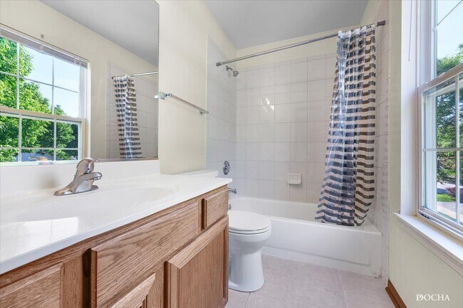 Building Photo - 2728 Bluewater Cir