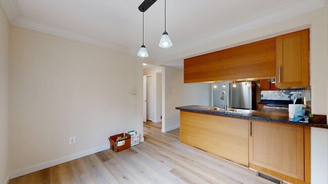 Building Photo - 2609 Meade Ct