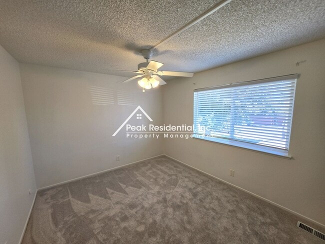 Building Photo - 4431 Palm Ave