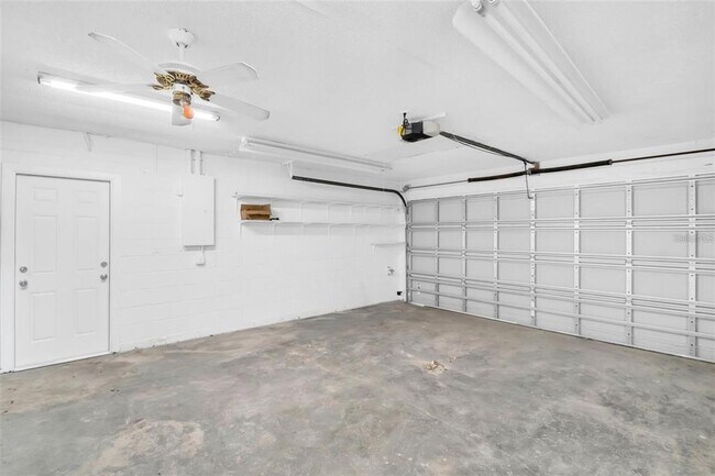 Building Photo - 12392 Cumberland Dr