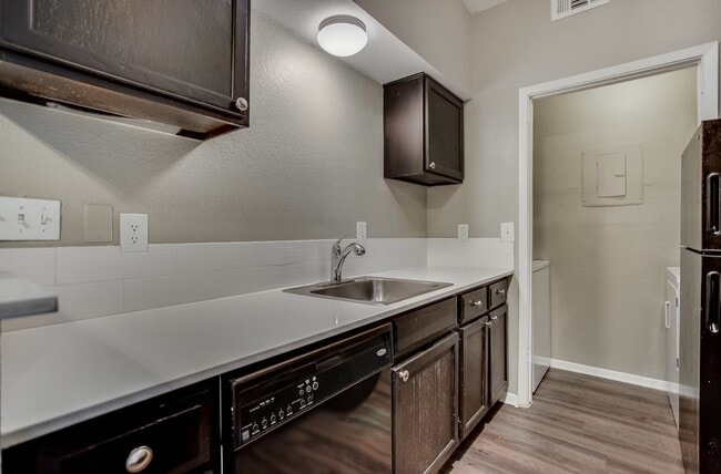 Primary Photo - 1820 N Garrett Ave