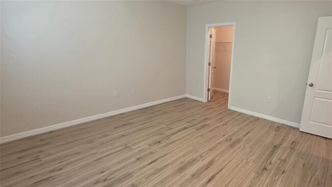 Building Photo - 13827 River Fish Ct