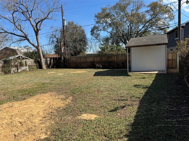 Building Photo - 10206 Buena Park Dr