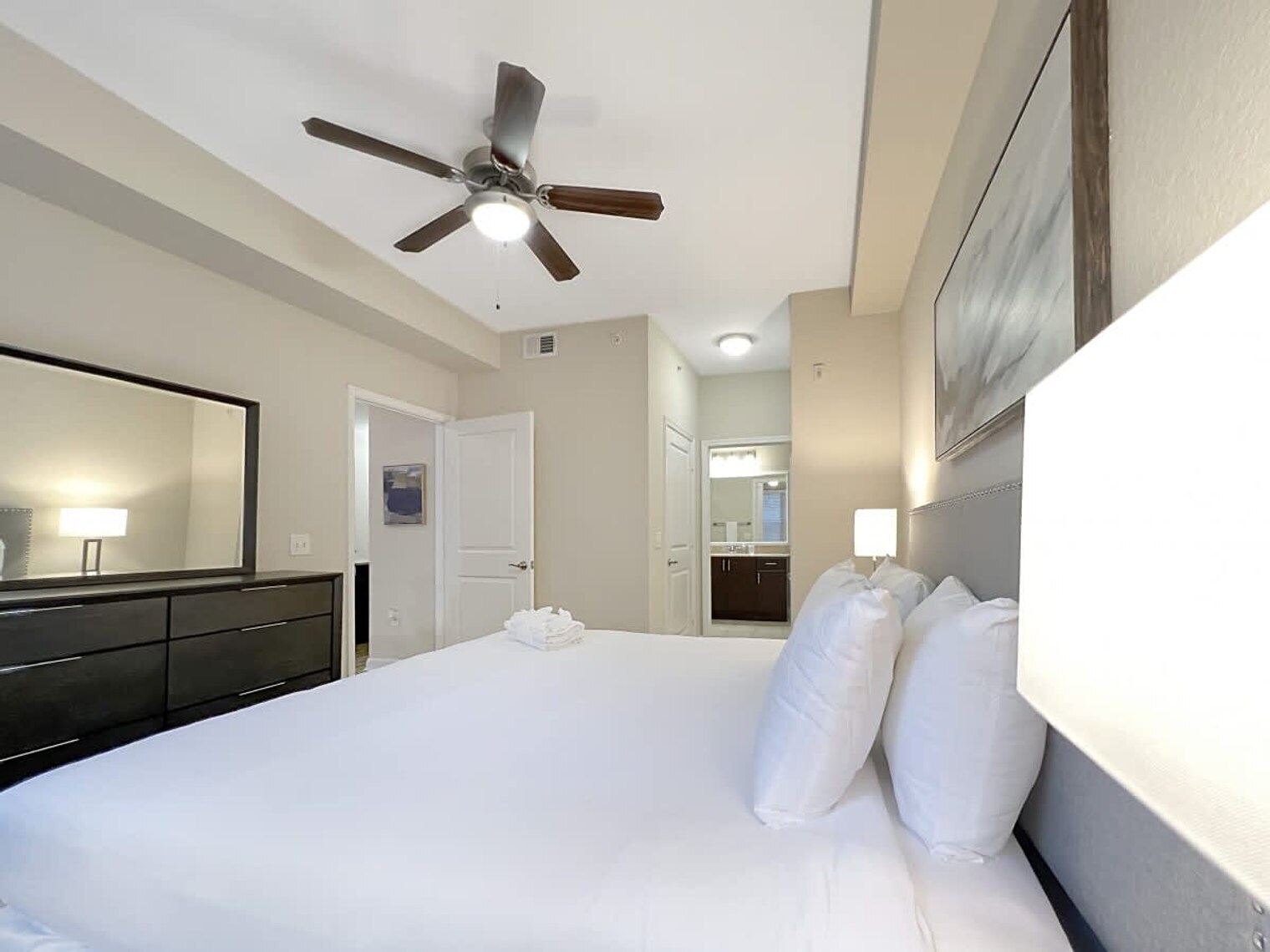 Building Photo - 4504 W Spruce St