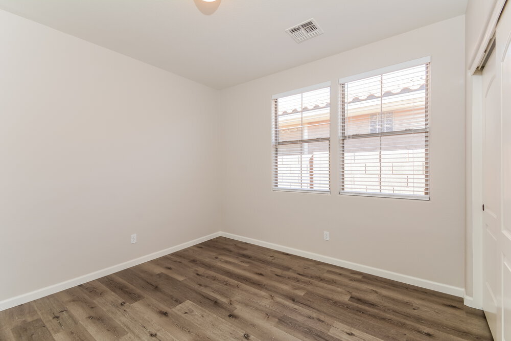 Building Photo - 13673 W Cypress St