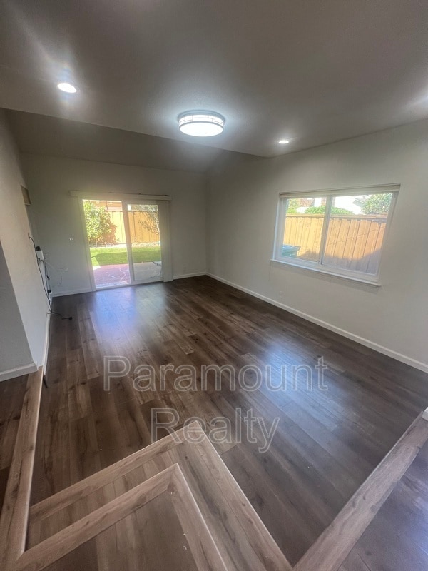 Building Photo - 1655 Fern Pine Ct