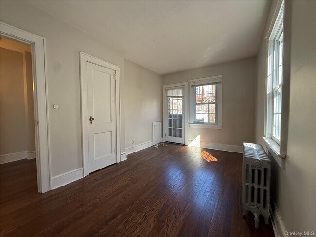 Building Photo - 48 Gordon Ave