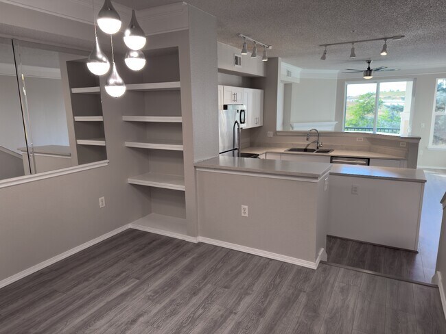 Building Photo - 2069 Eagle Ave