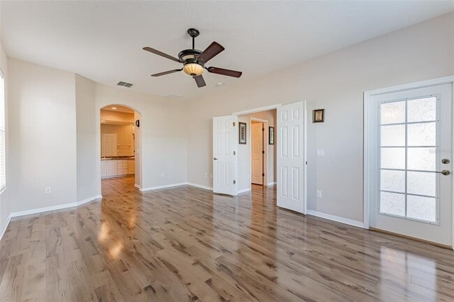 Building Photo - 13815 Artesa Bell Dr