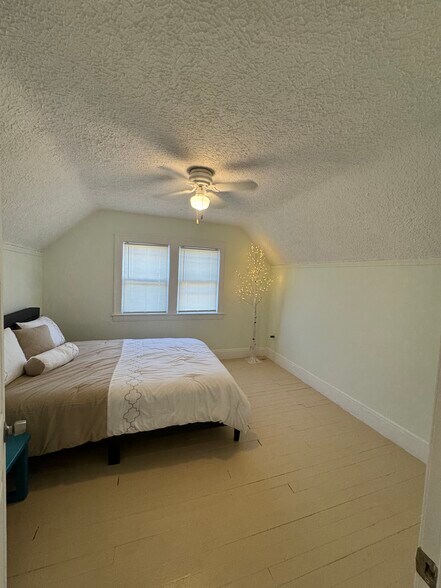 Building Photo - 1534 Eddington Rd