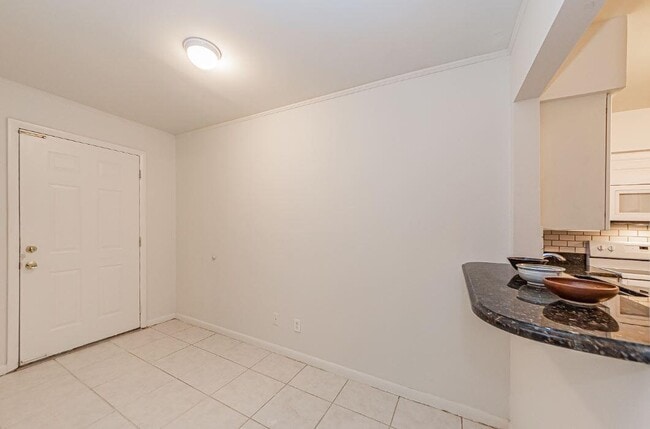 Building Photo - 2075 37th Ave