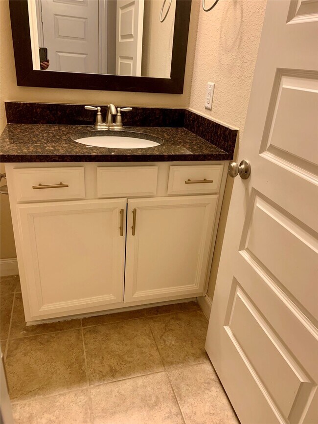 Building Photo - 3614 Bonnie Bend Dr