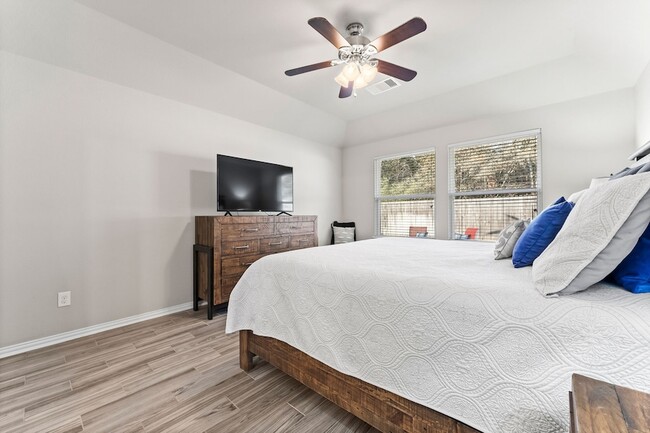 Building Photo - 3815 Wright's Landing Dr