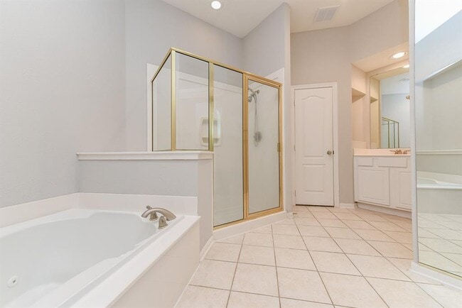 Building Photo - 21822 Mystic Point Ct