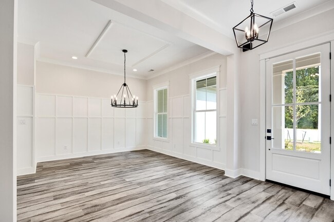 Building Photo - 5011 Jon Oak Dr