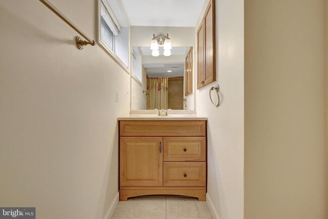 Building Photo - 6903 Fern Ln