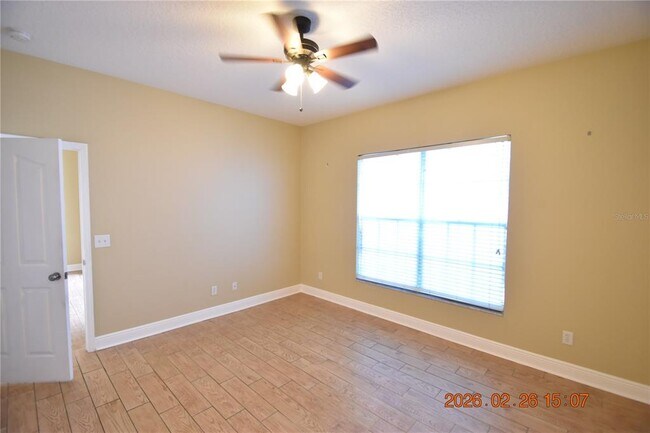 Building Photo - 10017 Bucklin St