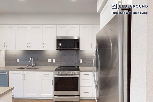 Building Photo - 1001 Harvey Dr