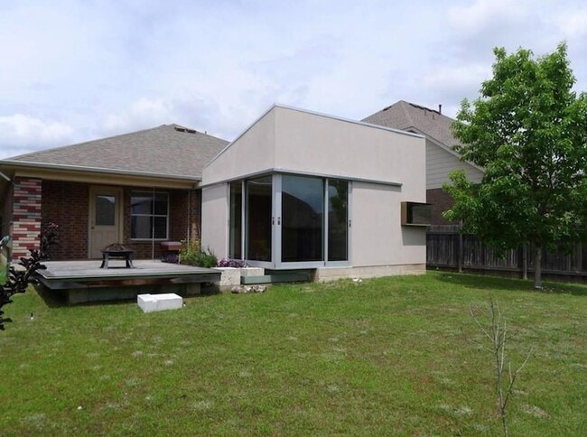 Building Photo - 2344 Chimney Rock Rd