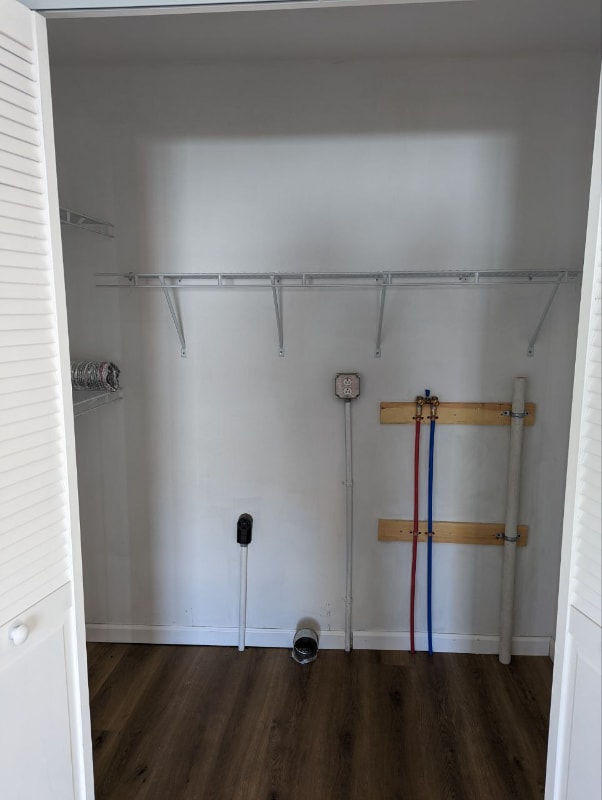 Building Photo - 1172 Wyoming Ave