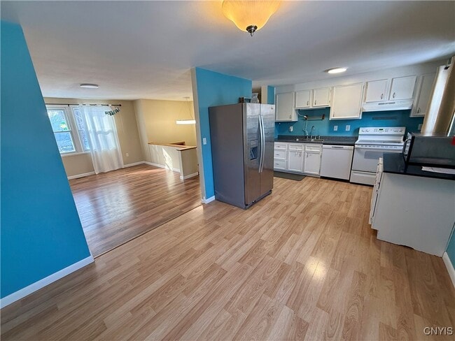 Building Photo - 8497 Chinkapin Cir