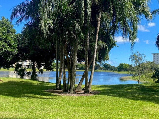 Primary Photo - 3051 N Course Dr