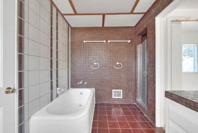 Building Photo - 4088 Creed Ave