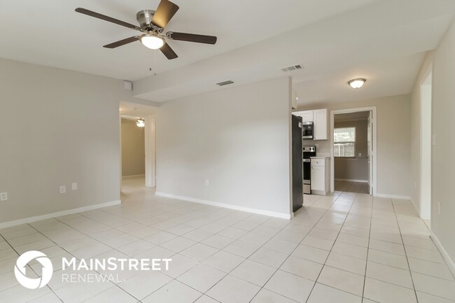 Building Photo - 560 Georgia Ave