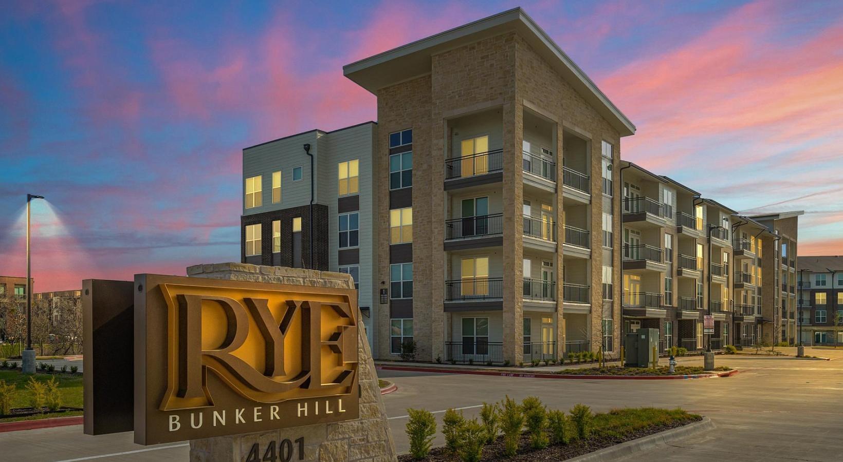 Building Photo - 4401 Bunker Hill Rd