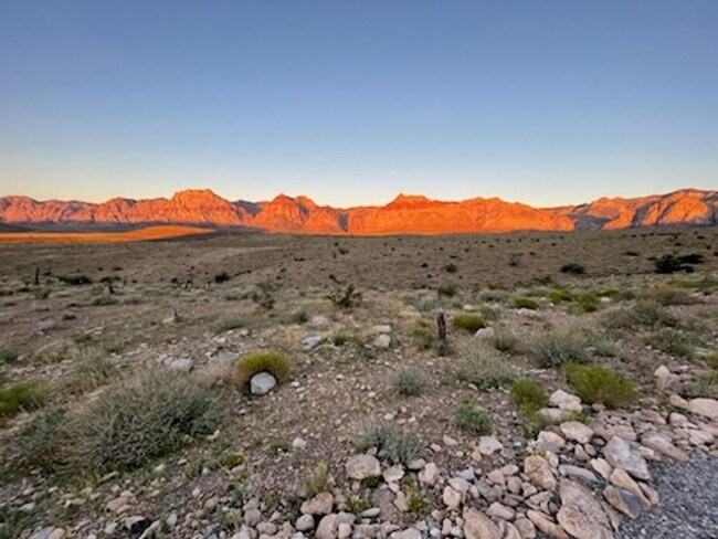 Building Photo - Single story in the exclusive master planned community of Heritage in Stonebridge!