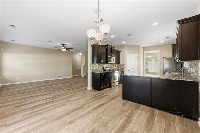 Building Photo - Spacious 5-Bedroom Home in the Live Oak Community – Richmond Hill, GA