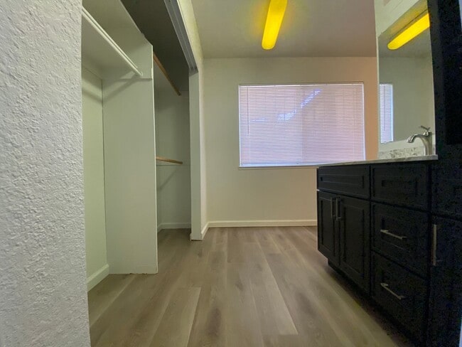 Building Photo - Beautiful Remodeled Home for Rent