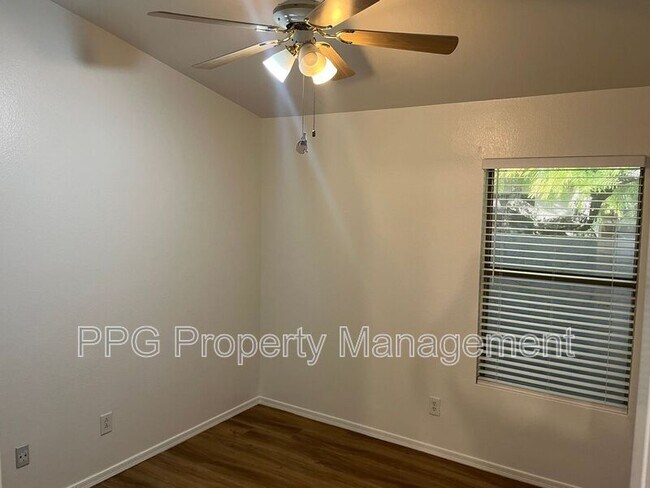 Building Photo - 6455 W Escuda Rd