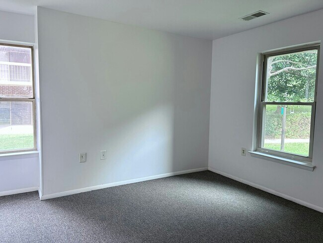 Building Photo - 18411 Guildberry Dr